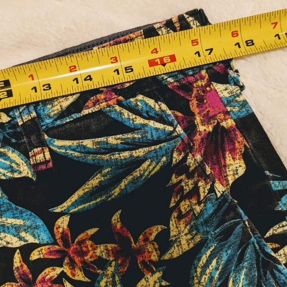 George Men's Shorts Hawaiian Tropical  Floral Print Multicolored sz 34 Inseam 8" - Picture 9 of 12